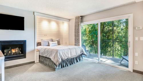 Riverfront Condo Next to Park and Downtown Bend - Foto 1