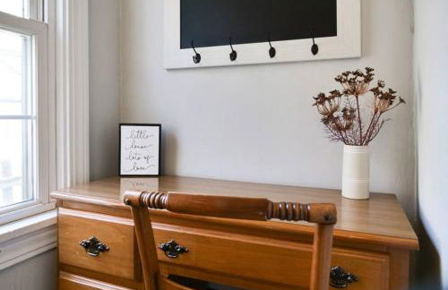 Large 4 Bedroom Home Close to Airport and IX Center - Photo 40