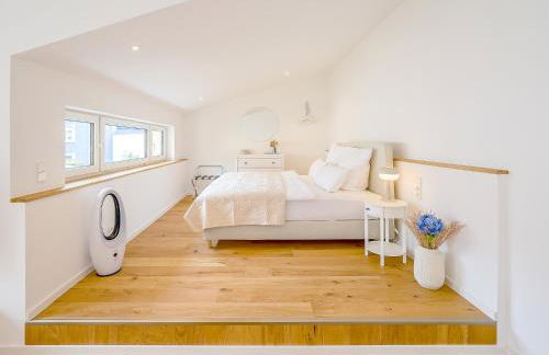 Hinterhof-Juwel mit Küche und Smart-TV - Photo 1