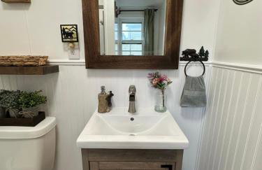 Escape to a Streamside Cabin in the Lower Catskills - Foto 8