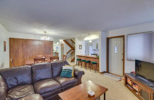 Mtn View Granby Condo with In-Unit Hot Tub! - Foto 7