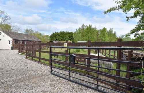 The Willows - Photo 1