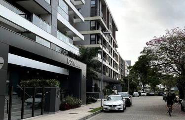 Apto Elegante com Localização Privilegiada e Rooftop incrível - Foto 12