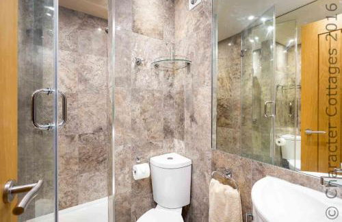 Honeysuckle Cottage Middle Tysoe - Photo 13