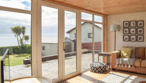 Southcroft Lodge - Photo 3