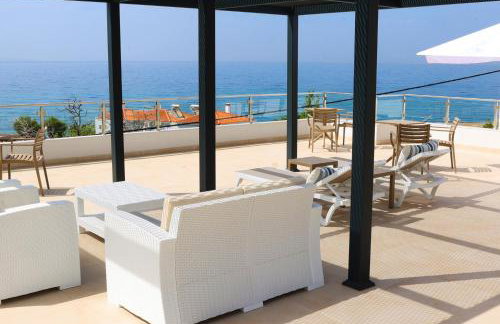 Ocean View Studios and Luxury Rooms - Foto 18