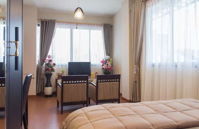 The Loft Living Space - Photo 34