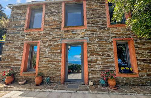 Ikaria View Resort and Villa with Pool - Photo 40