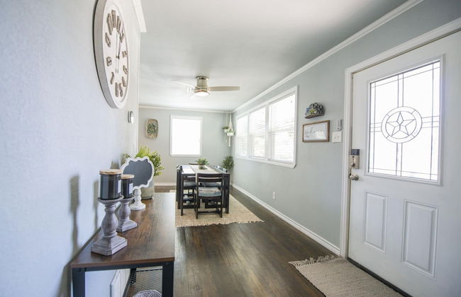 Walk to the Silos 3 Bed 1960 s Bungalow Near Baylor - Foto 55