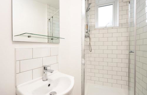 New Lodge Studios with Full Kitchen and Parking - Foto 30