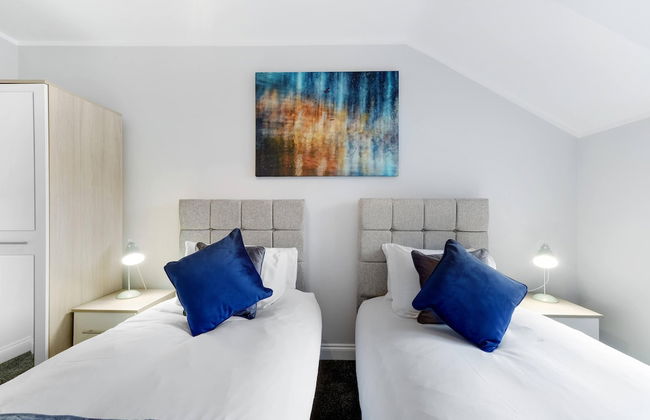 2 Bdrm Penthouse with parking Wycombe - Foto 12