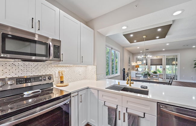 Sunshine Cottage At Cedars 2 Bedroom Condo by RedAwning - Foto 10