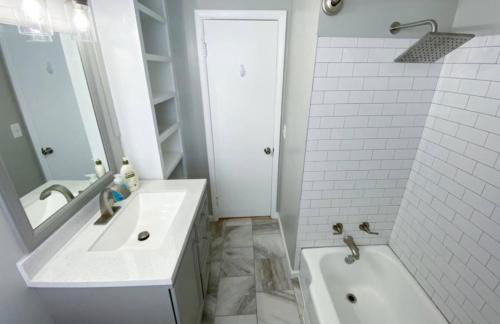 New Listing The Playhouse with Spa Games & More - Photo 20