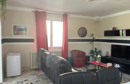 Super maison 5 pièces avec jardin - Foto 23