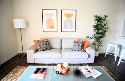 League Flats Uptown at West Trade Street - Photo 10