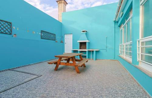 Azores Surf Center House - Photo 30