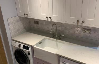 Silverstone - 5 Bed - Sleeps 10 - Foto 7