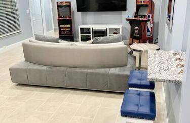 Home in West Palm Beach with Heated Pool - Foto 8