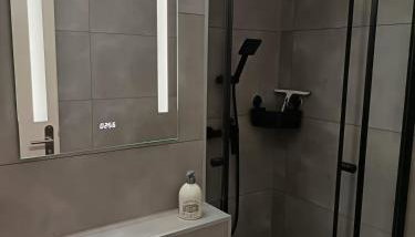 Business Apartment mit neuem Bad / WLAN / Smart-TV / Küche - Foto 2