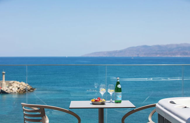 Skipper Beachfront Suites - Foto 52