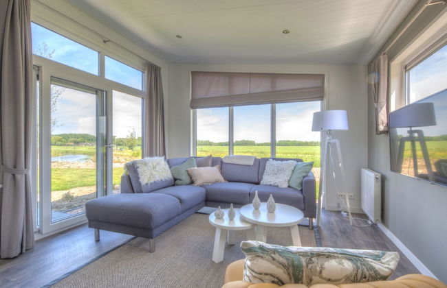 Pavilion 6 - Photo 2