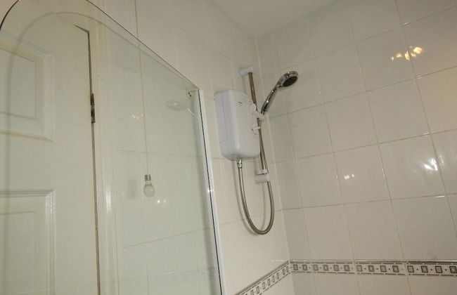 Dryden House - Photo 9