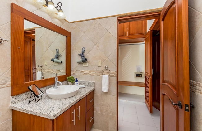 Casa de Campo Villa for Rent in Caribbean Style - With Pool Jacuzzi and Volleyball net - Foto 12