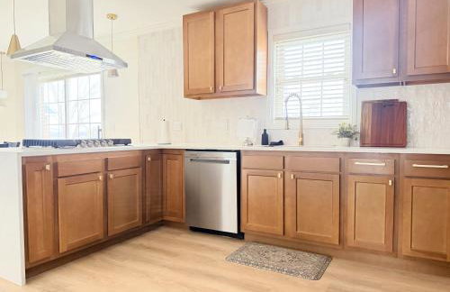 Shoreham Luxe Vibrant 4BR 2,5BA with Waterfront - Foto 15