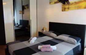 In viaggio con Pippo - Ampio appartamento con AC nei pressi di Piazza Bovio e del Rivellino - Foto 1