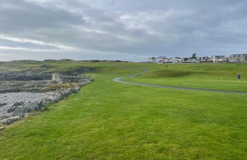 Beautiful 3-Bed House in Sunny Killough Down - Foto 32