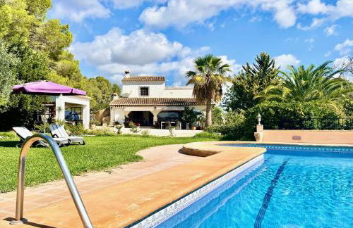 sunny villa with sea view, lots of land, very quiet - Photo 1