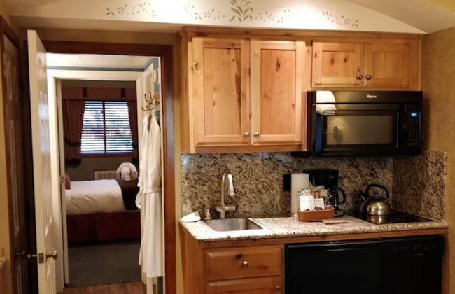 GetAways at Olympic Village Inn - Photo 7