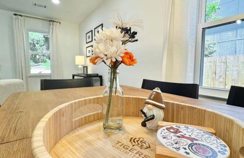 Aubie's Abode-walkable to downtown Auburn & campus - Foto 17