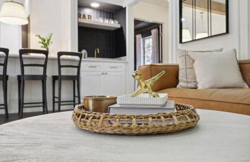 Allen Abode - 4 Bedrm Pool Fire Pit Charm - Photo 8