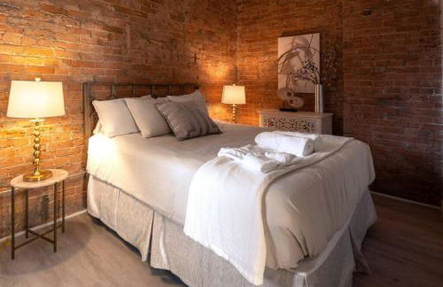 BUBBLES FANTASY SUITE Explore OTR and Rhinegeist - Foto 24