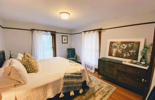 Historical Entertainer 3 Bedroom Townhouse AC PNW - Foto 11