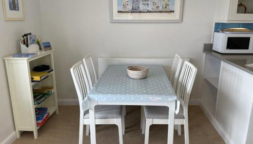 Lovely seafront 2 bedroom Apartment 4 - Foto 4