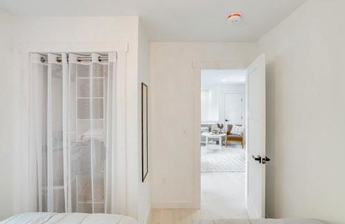 Lakefront Hinsdale Home about 10 Mi to Pittsfield! - Photo 21