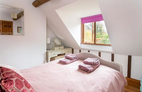 Granary Cottage - Luxury Barn Conversion - Photo 13