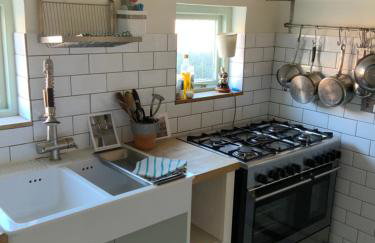 Beautiful, airy flat with Park views - Foto 7