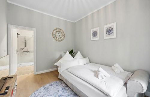 Altstadt Apartment am Wasser mit großem Garten - Photo 9