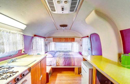 Luxury Airstream Campsite Nestled Beneath Oak Trees Outside of Austin, Texas - Foto 25