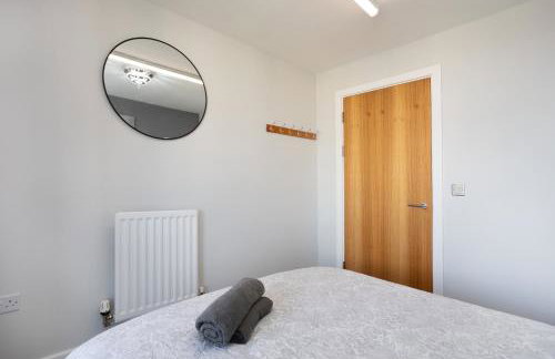 Vista Verde - Luxury City Penthouse 2BR - Sleeps up to 6 - Parking - Photo 49