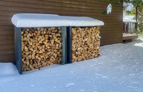 Modern Mountain Retreat with Deck and Hot Tub! - Foto 27