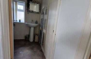 Viaduct View - Cefn Coed - Photo 20