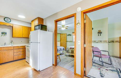 Michigan Manistee River Cabin about 1 Mi to Downtown - Foto 6