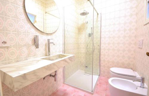 DOMUS GALLA PLACIDIA - superlative view - 50 meters from UNESCO heritage sites - San Vitale - Galla Placidia - Photo 10