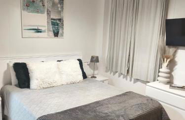 Apartamento nuevo con parking y piscina gratis - Photo 39