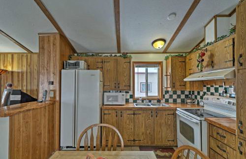 Columbia Falls Home about 22 Mi to Glacier Natl Park! - Foto 10