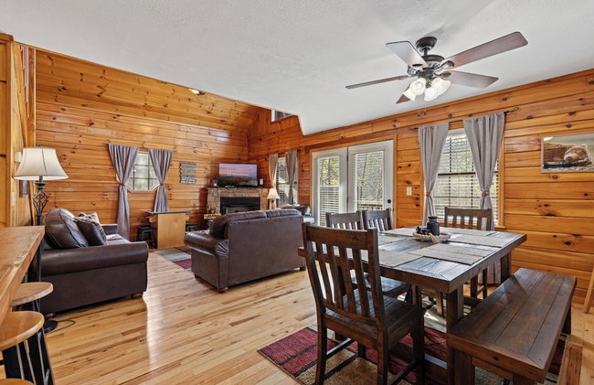 Bear Hideaway Cozy 3BR Cabin - Foto 55